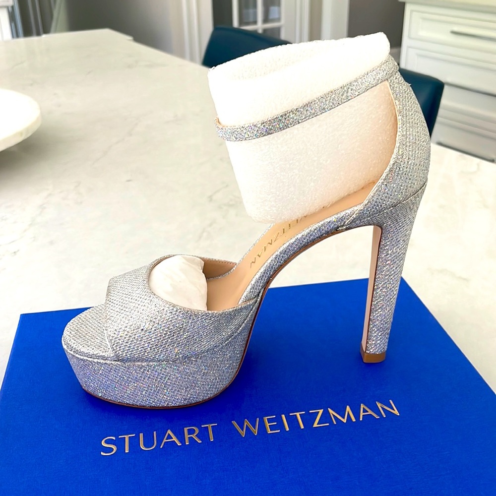 Brand new never worn Stuart Weitzman Discoplatform Shimmery High-Heel Sandals.